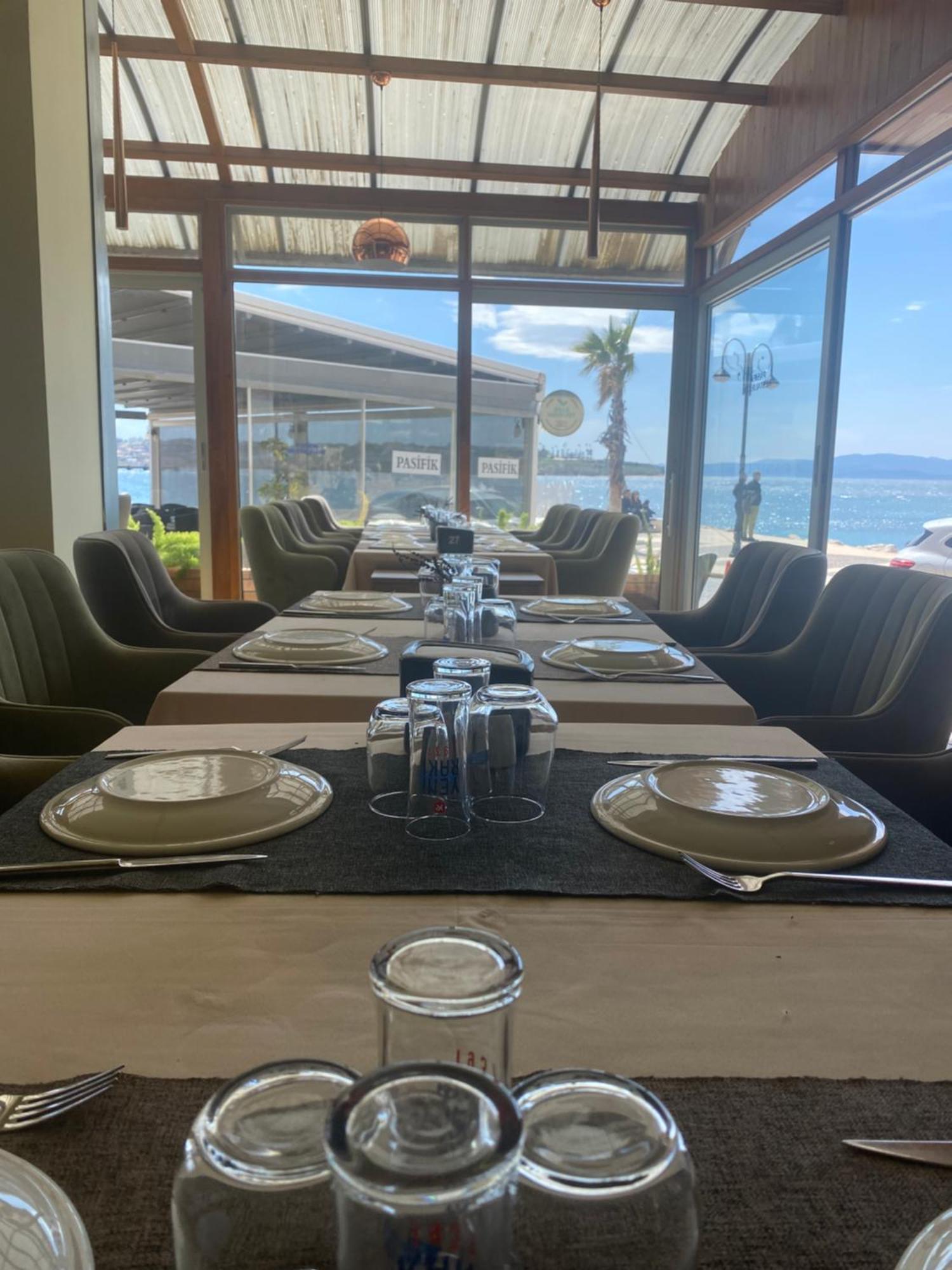 Pasifik Hotel Çeşme Esterno foto