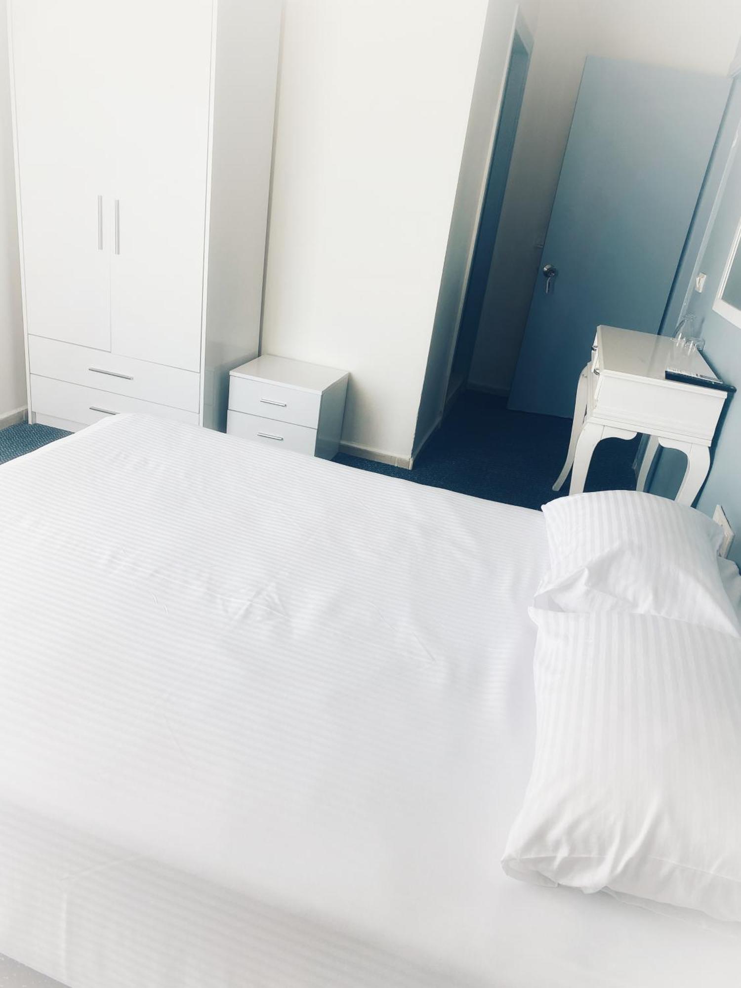 Pasifik Hotel Çeşme Esterno foto